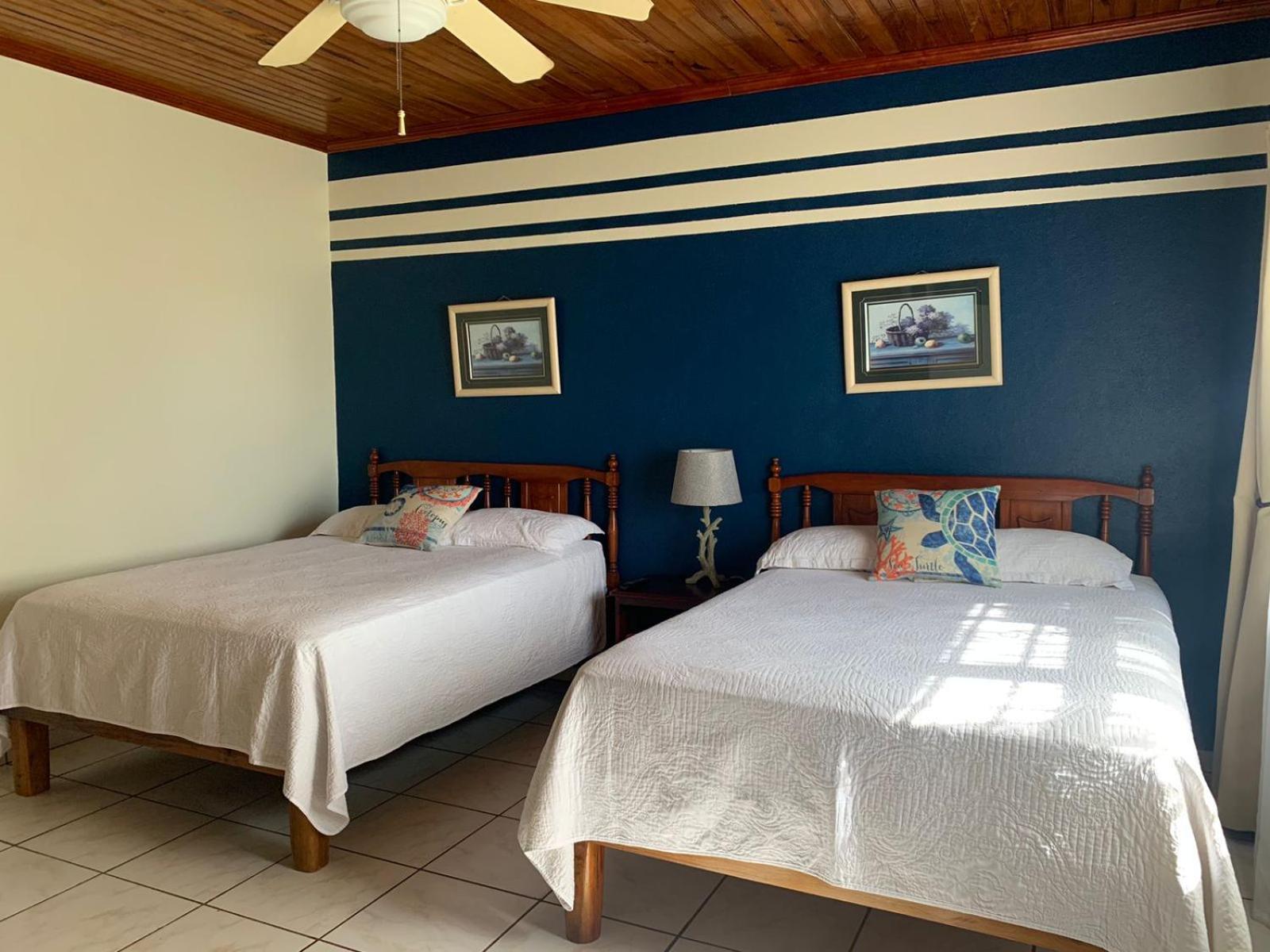 Seagrape Plantation Resort & Dive Center Вест-Енд Номер фото